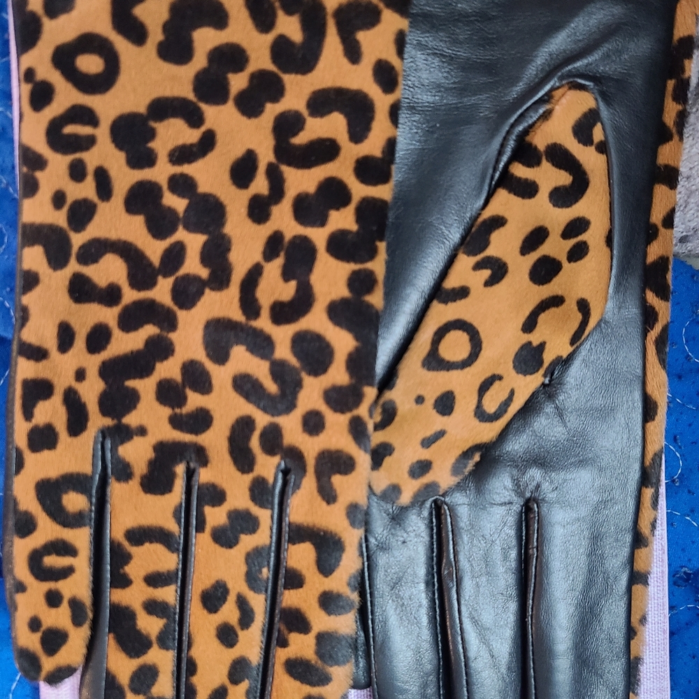 Leather gloves